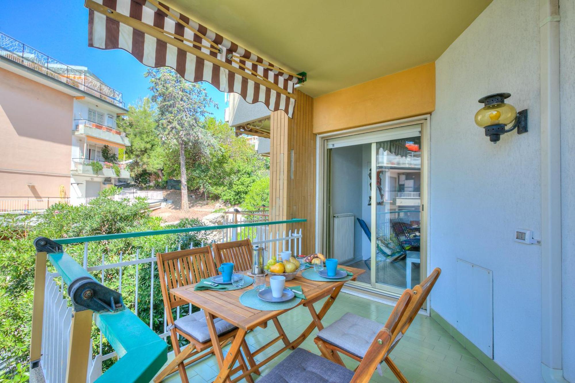 Casa Emma With Sea Glimpse - Happy Rentals Sanremo Eksteriør billede